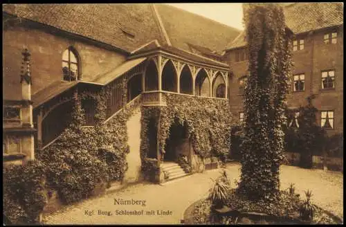 Ansichtskarte Nürnberg Kgl. Burg, Schlosshof mit Linde 1912