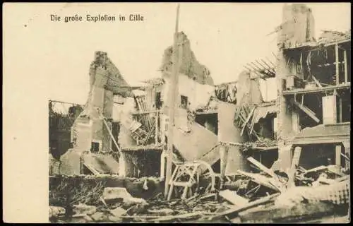 CPA Lille Die große Explosion Militaria WK1 1916  gel. Feldpoststempel