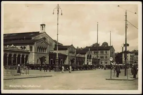 Ansichtskarte München Hauptbahnhof. Autos 1930