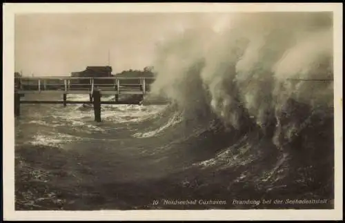 Ansichtskarte Cuxhaven Nordseebad Brandung bei der Seebadeanstalt 1932