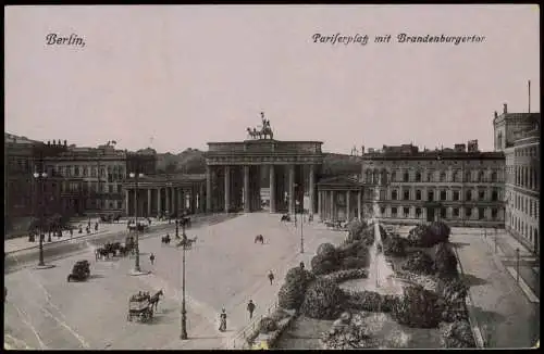 Ansichtskarte Mitte-Berlin Pariserplatz mit Brandenburgertor 1922