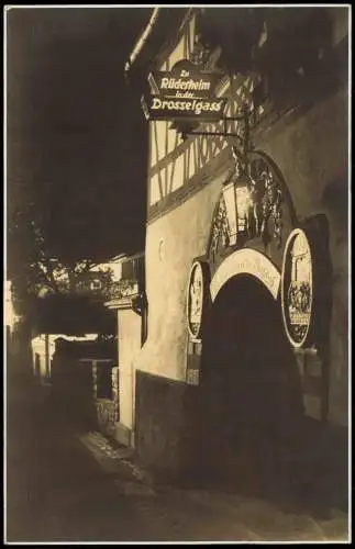 Ansichtskarte Rüdesheim (Rhein) Drosselhof Eingang bei Nacht 1928