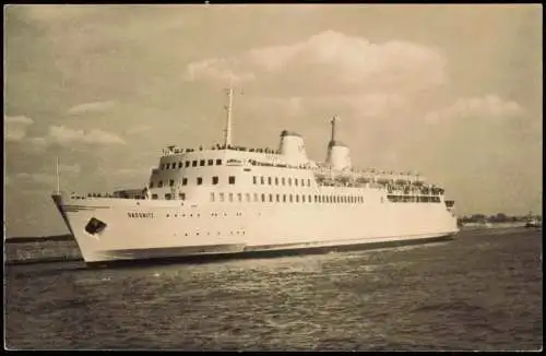 Ansichtskarte  Schiff Schifffahrt Fähre Sassnitz 1965