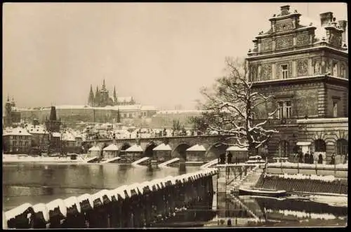 Postcard Prag Praha Karlův most/Karlsbrücke zur Weihnachtszeit 1965