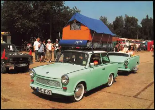 Verkehr KFZ Auto Trabant 601 Limousine mit Autodachzelt Trabi 2010