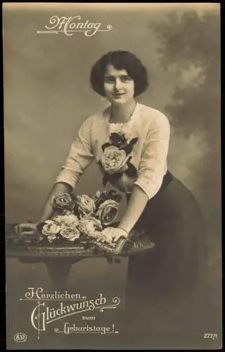 Ansichtskarte  Geburtstag Birthday schöne Frau mit Rosen Fotokunst 1918