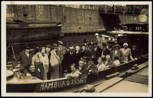 Ansichtskarte Hamburg Schiffsrundfahrt Personengruppe 1936