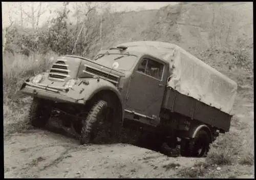 KFZ LKW Lastkraftwagen Robur Garant 32 AVF/M III auf Testfahrt. 1970/2008