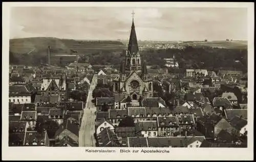 Ansichtskarte Kaiserslautern Blick zur Apostelkirche, Straßenblick 1930
