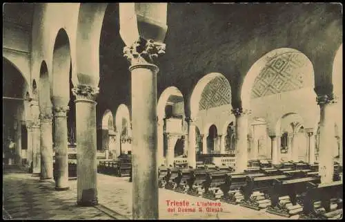 Cartoline Triest Trieste L'Interno del Duomo S. Glusto 1925