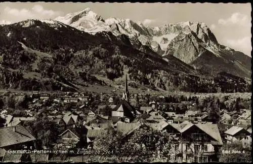 Ansichtskarte Garmisch-Partenkirchen Panorama-Ansicht m. Zugspitze 1957