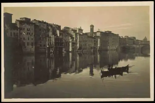 Cartoline Florenz Firenze Veduta dell'Arno da Ponte Vecchio 1920