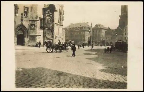 Postcard Prag Praha Altstädter Turmuhr, Pferde-Kutsche 1920