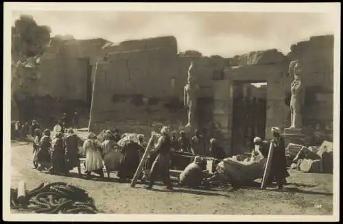 Postcard Luxor Karnak Steintransport der Eingeborenen 1925