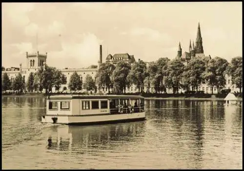 Ansichtskarte Schwerin Fähre Schwerin auf dem Pfaffenteich 1969