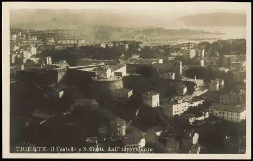 Cartoline Triest Trieste Il Castello e S. Giusto dall' idrovolante 1928