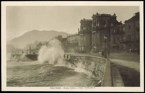 Cartoline Palermo Palermo (Palermu) Porta Felice e Foro Umberto I. 1930