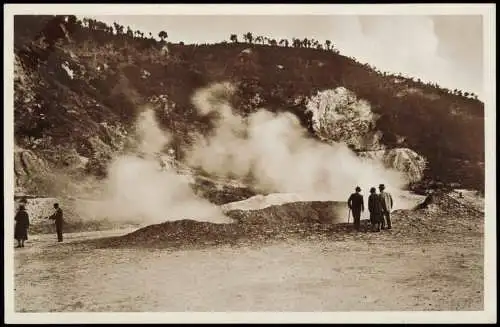 Cartolina Pozzuoli SOLFATARA La Fangaia. The mud hollow. 1932