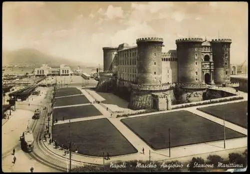 Cartolina Neapel Napoli Maschio Angioino e Stazione Marittima 1935