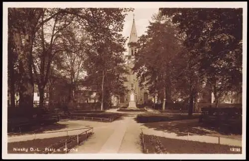 Ansichtskarte Niesky Oberlausitz Niska Platz u. Kirche 1930