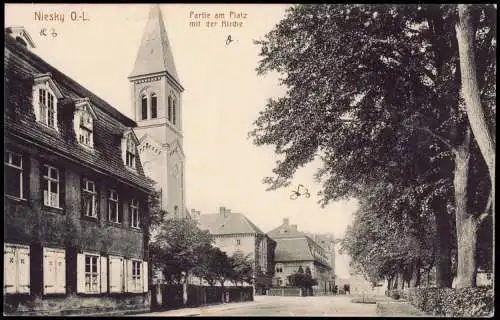 Ansichtskarte Niesky Oberlausitz Niska Partie am Platz mit der Kirche 1917