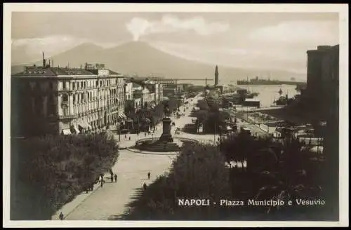 Cartolina Neapel Napoli Piazza Municipio e Vesuvio Vesuv 1930