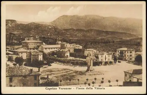 Cartolina Caprino Veronese Piazza della Vittoria 1929  Venetien