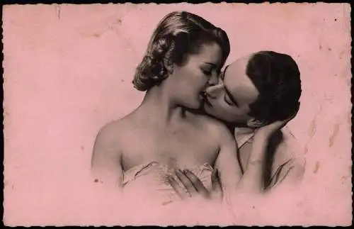 Ansichtskarte  Liebe Liebespaare - Love schöne Frau küssend Fotokunst 1930