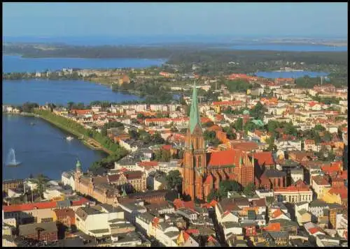 Schwerin Luftbild Blick auf die Altstadt mit dem ev. Dom dem Pfaffenteich 2000