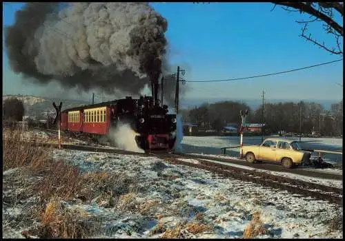 Harzer Schmalspurbahn Dampflokomotive mit Personenzug bei Gernrode 1995