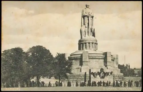 Ansichtskarte St. Pauli-Hamburg Bismarck-Denkmal Kränze 1917