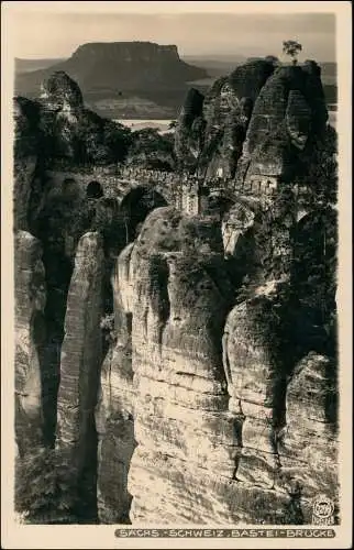 Rathen Blick auf die Basteibrücke mit Lilienstein 1957 Walter Hahn:3208