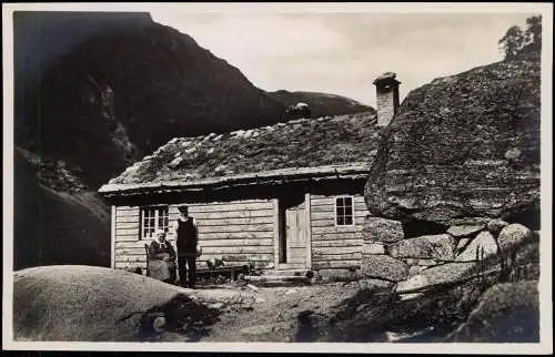 Norwegen Norge Alte Norweger vor ihrer Hütte (Norwegen, Norge) 1930