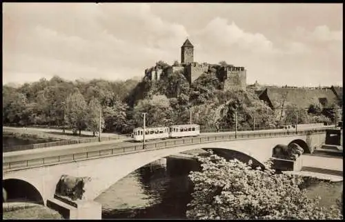 Giebichenstein-Halle (Saale) Burg Giebichenstein mit Brücke und Straßenbahn 1961