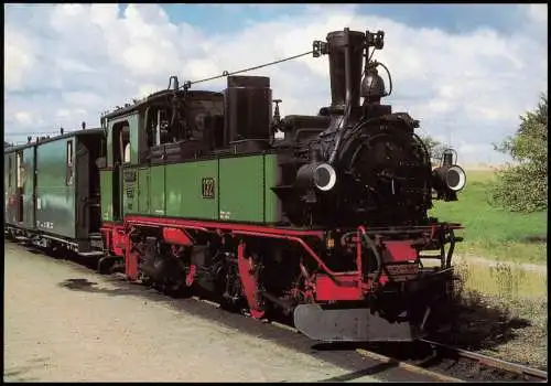 Schmalspurbahn Radebeul Ost-Radeburg der DR im Bahnhof Friedewald Bad 1980