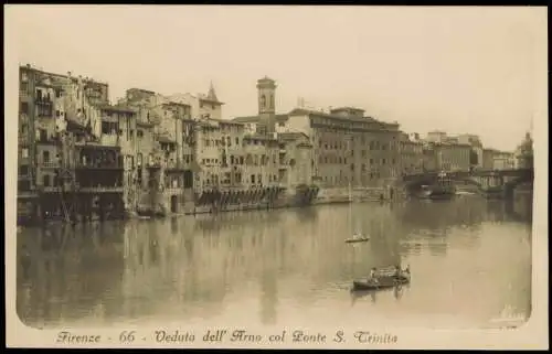 Cartolina Florenz Firenze Veduta dell' Arno col Ponte S. Trinita 1910