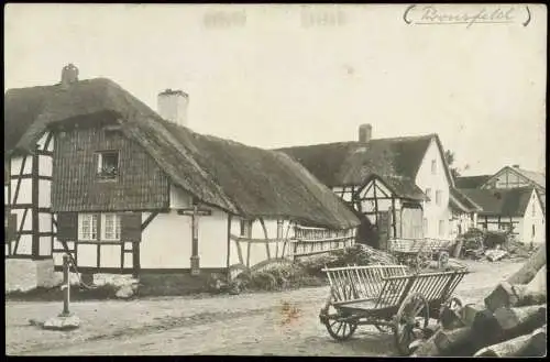 Foto Pronsfeld Straßenpartie Fachwerkaus Kr. Prüm 1908 Privatfoto