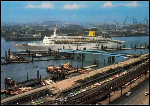 Altona-Hamburg Hafen mit Schiff MS "Eugenio C" an der Überseebrücke 1980