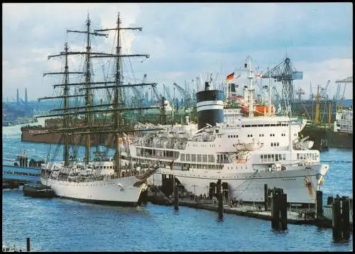 Hamburg Hafen Überseebrücke Segelschulschiff "LIBERTAD" MS "UGANDA" 1975