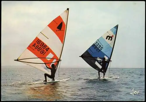 CPA .Frankreich Planche à voile (Surfen Surfing Surfer) 1980