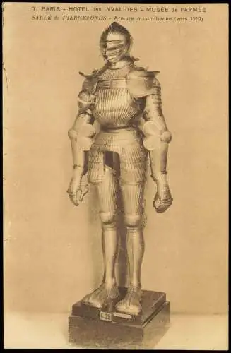 Paris Hôtel des Invalides SALLE de PIERREFONDS Armure maximilienne 1915