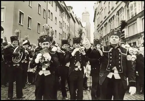 Ansichtskarte Annaberg-Buchholz Bergmusik zur Vorweihnachtszeit am Markt 1983