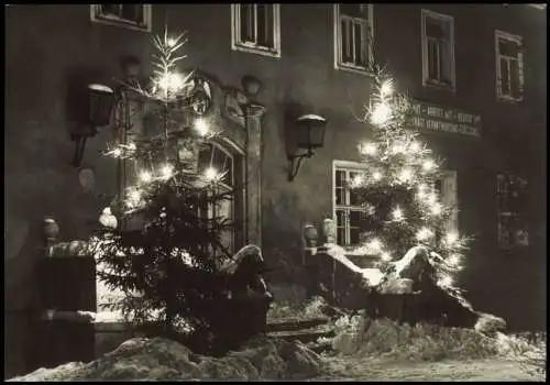 Ansichtskarte Thum Am Rathaus zur Weihnachtszeit 1983