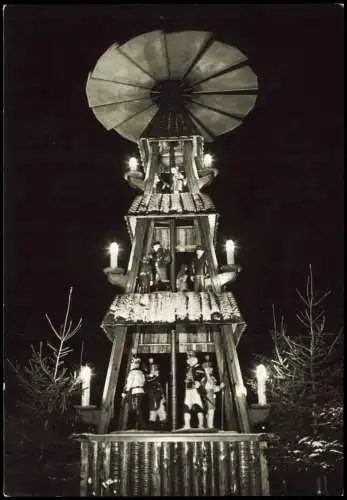 Ehrenfriedersdorf Marktpyramide am Rathaus zur Weihnachtszeit 1983