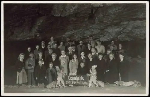 Ansichtskarte Uftrungen-Südharz Gipshöhle Heimkehle Gruppenbild 1938