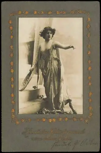 Ansichtskarte  Neujahr Sylvester New Year Frau in edlem Kleid Fotokarte 1904