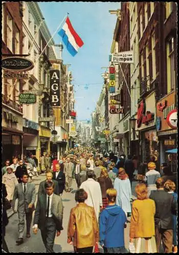 Amsterdam Ortsansicht Kalverstraat Belebte Fußgängerzone Geschäfte 1969