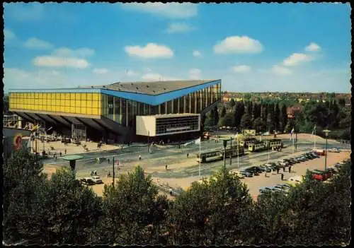 Essen (Ruhr) Gruga-Halle, davor Tram Straßenbahn-Haltestelle 1963