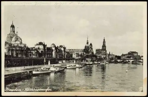 Ansichtskarte Dresden Blick auf das Terrassenufer Elbdampfer 1935