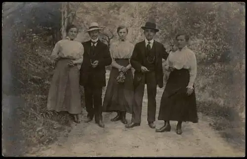 Soziales Leben Gruppenfoto Gesellschaft 1917 Privatfoto   gel Stempel OBERNBURG